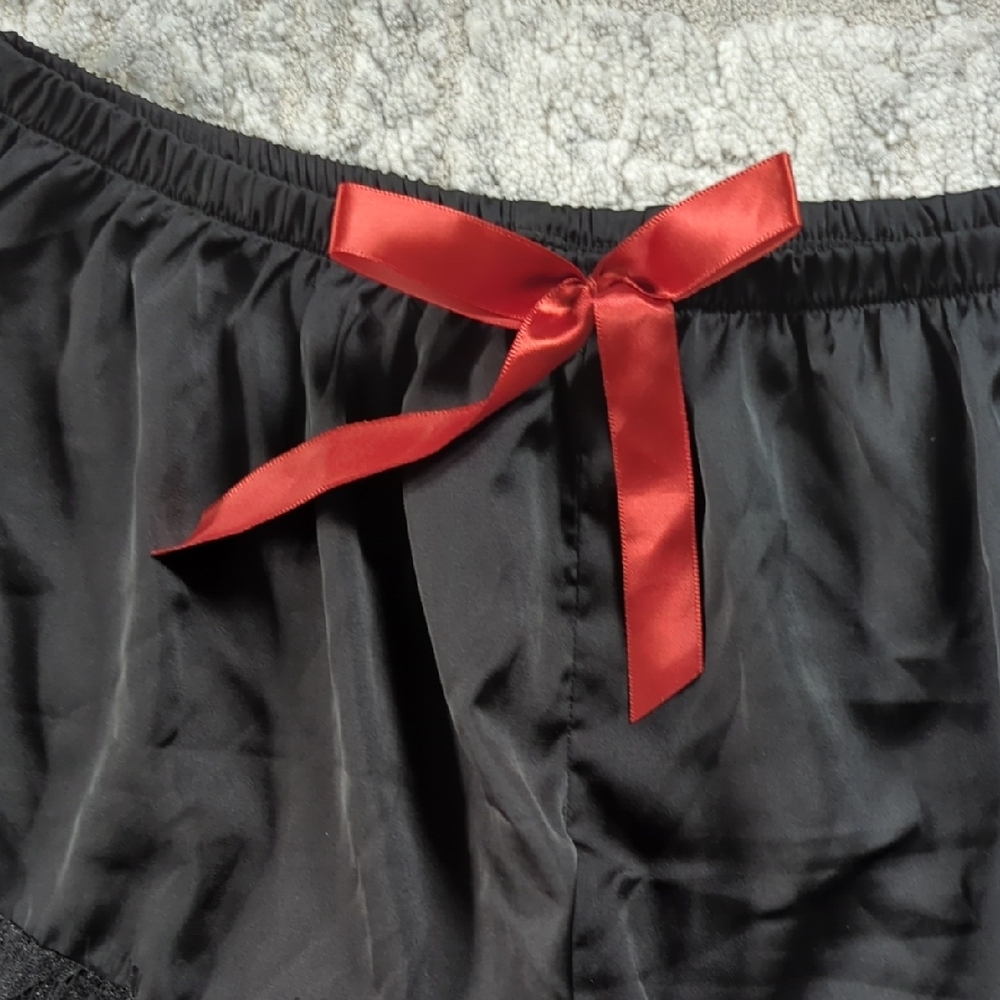 Shein Black Satin Pajama Shorts Size Medium - Picture 2 of 4